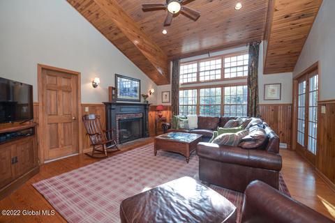 19 Wicklow Ter, Delmar, NY 12054 photo 7