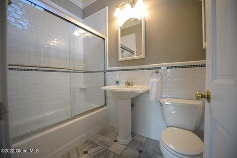 19 Wicklow Ter, Delmar, NY 12054 photo 28