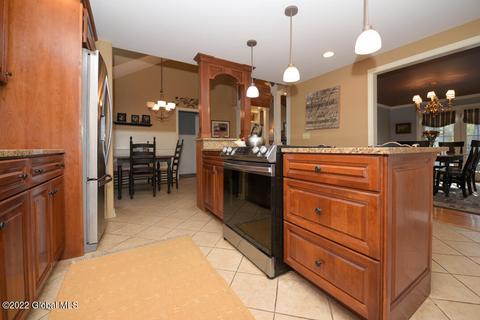 19 Wicklow Ter, Delmar, NY 12054 photo 16