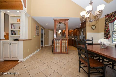 19 Wicklow Ter, Delmar, NY 12054 photo 13