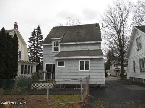 805 Decamp Ave, Schenectady, NY 12309 photo 4