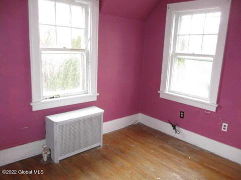 805 Decamp Ave, Schenectady, NY 12309 photo 11