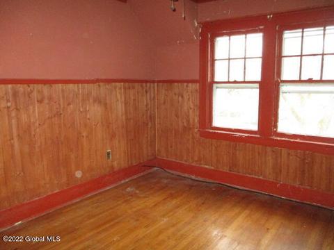 805 Decamp Ave, Schenectady, NY 12309 photo 12