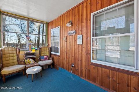 709 River Rd, Glenmont, NY 12077 photo 2