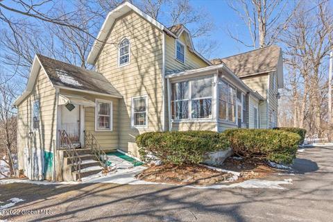 709 River Rd, Glenmont, NY 12077 photo 1