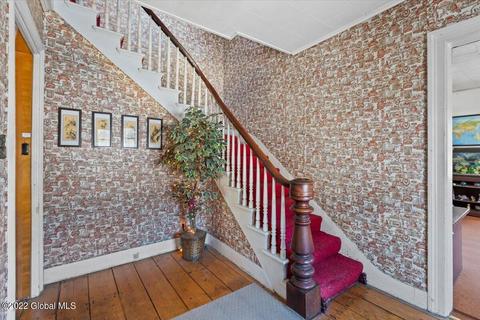 709 River Rd, Glenmont, NY 12077 photo 4