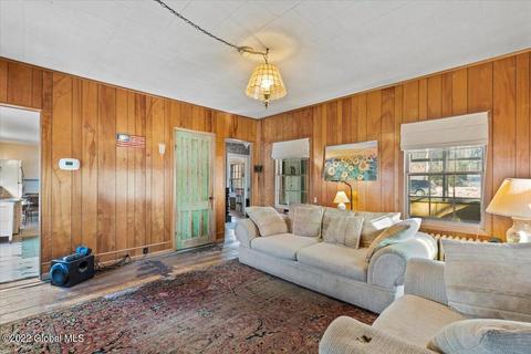 709 River Rd, Glenmont, NY 12077 photo 8