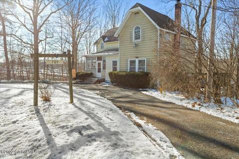 709 River Rd, Glenmont, NY 12077 photo 33
