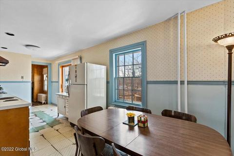 709 River Rd, Glenmont, NY 12077 photo 11