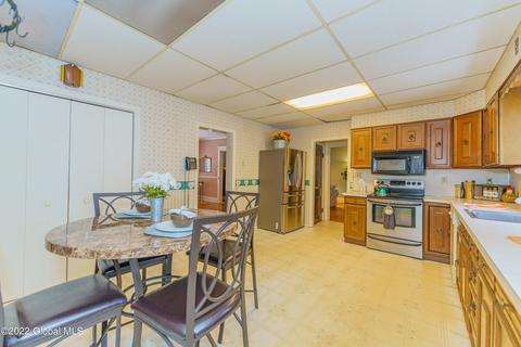 802 Lakewood Ave, Schenectady, NY 12309 photo 17
