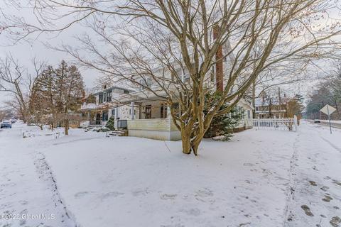 802 Lakewood Ave, Schenectady, NY 12309 photo 2