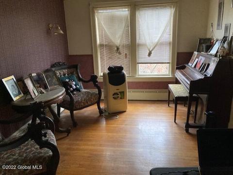 35 Jackson Ave, Schenectady, NY 12304 photo 9