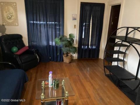 35 Jackson Ave, Schenectady, NY 12304 photo 5
