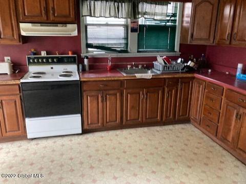 35 Jackson Ave, Schenectady, NY 12304 photo 14