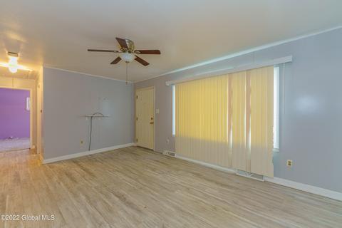 12 Carpenter Dr, Schenectady, NY 12309 photo 8