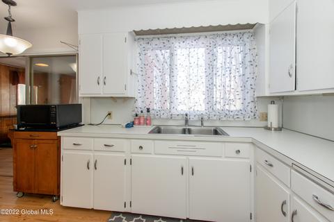1331 Keyes Ave, Schenectady, NY 12309 photo 12