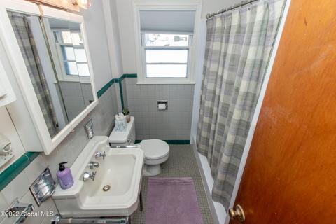 1331 Keyes Ave, Schenectady, NY 12309 photo 26