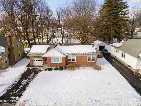 1331 Keyes Ave, Schenectady, NY 12309 photo 4