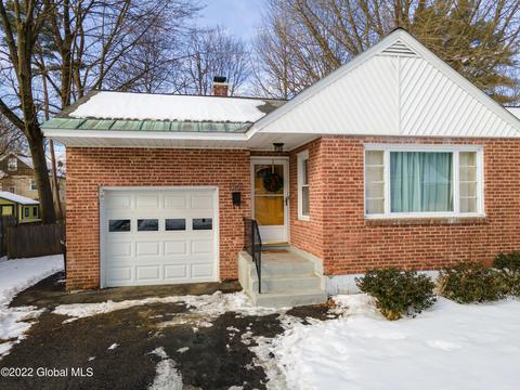 1331 Keyes Ave, Schenectady, NY 12309 photo 5