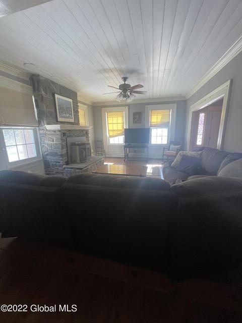 571 W Lykers Rd, Sprakers, NY 12166 photo 6