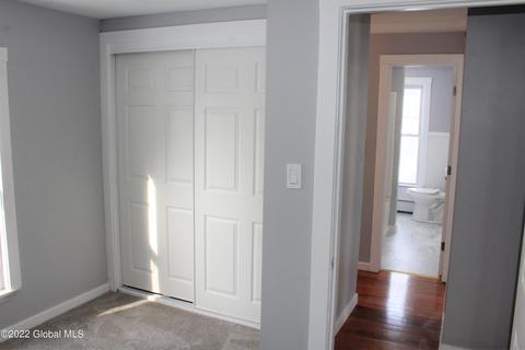 36 Chiswell St, Schenectady, NY 12304 photo 25
