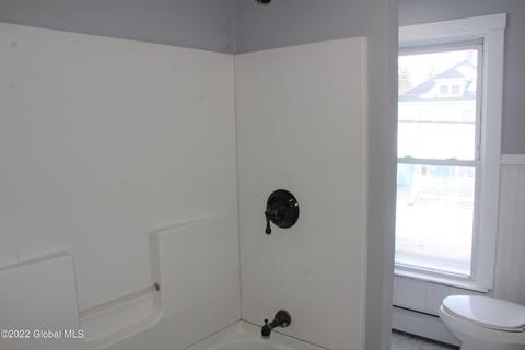 36 Chiswell St, Schenectady, NY 12304 photo 22