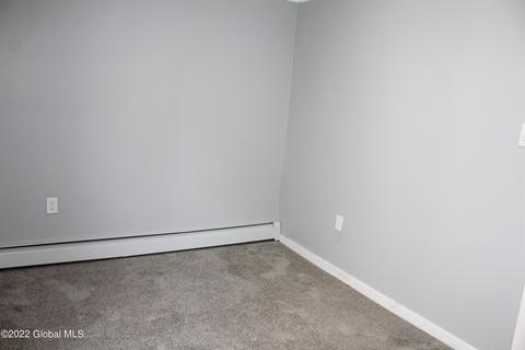 36 Chiswell St, Schenectady, NY 12304 photo 20