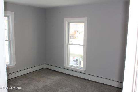 36 Chiswell St, Schenectady, NY 12304 photo 26
