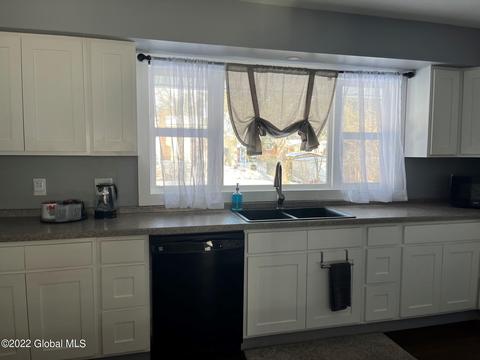 1393 Kingston Ave, Schenectady, NY 12308 photo 14