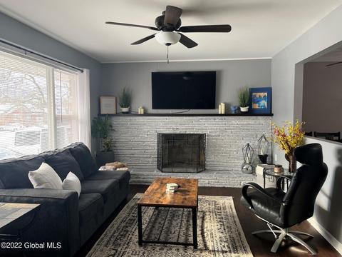 1393 Kingston Ave, Schenectady, NY 12308 photo 3