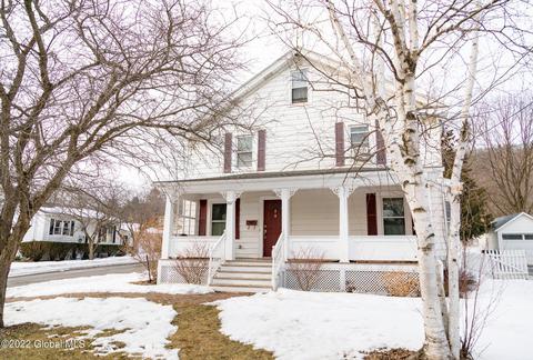202 Elm St, Cobleskill, NY 12043 photo 1