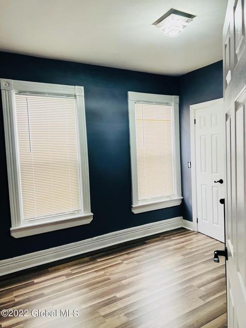715 Windsor Ter, Schenectady, NY 12308 photo 8