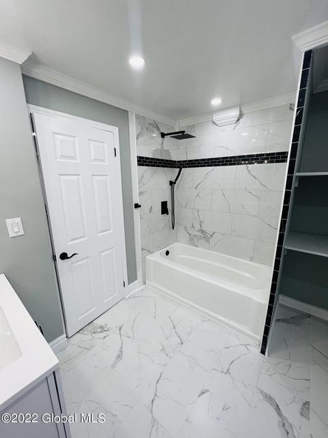 715 Windsor Ter, Schenectady, NY 12308 photo 11