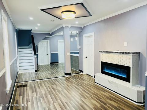 715 Windsor Ter, Schenectady, NY 12308 photo 2