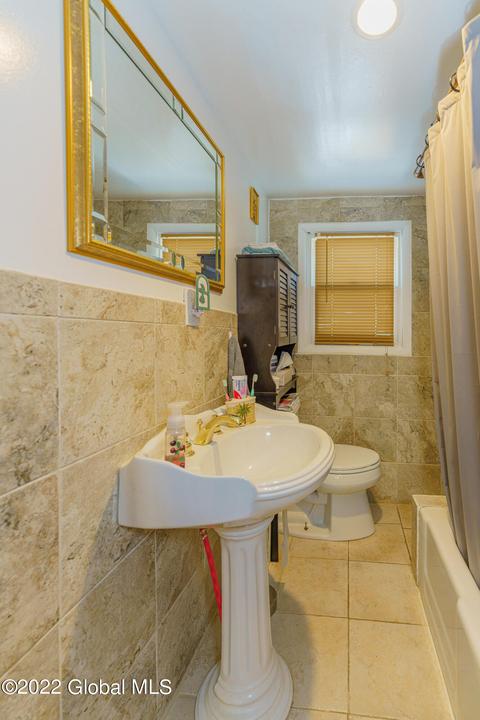 2073 Oaklawn Ave, Schenectady, NY 12306 photo 14