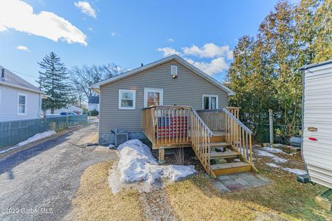 2073 Oaklawn Ave, Schenectady, NY 12306 photo 18