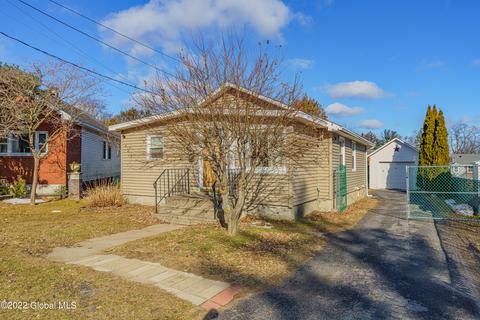 2073 Oaklawn Ave, Schenectady, NY 12306 photo 15