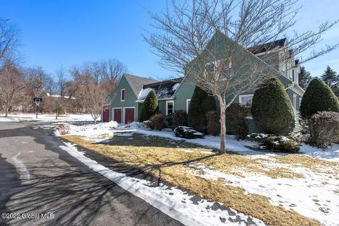 9 Presidential Dr, Kinderhook, NY 12106 photo 6