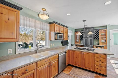 9 Presidential Dr, Kinderhook, NY 12106 photo 23