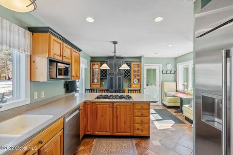 9 Presidential Dr, Kinderhook, NY 12106 photo 24
