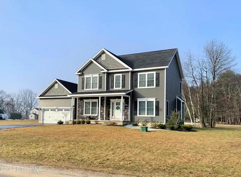 103 Memory Ln, Perth, NY 12025 photo 2