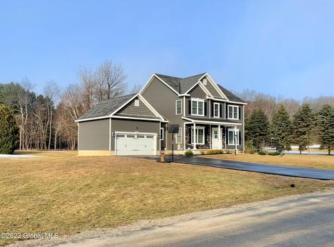 103 Memory Ln, Perth, NY 12025 photo 3