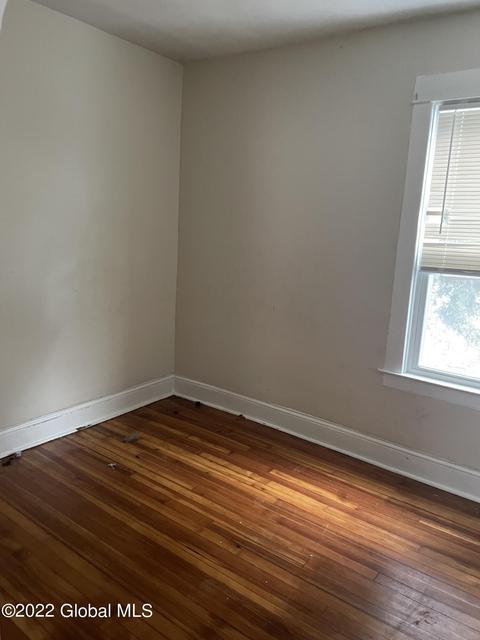1040 Keyes Ave, Schenectady, NY 12309 photo 6