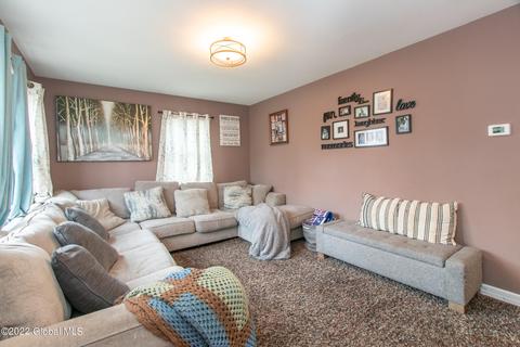 3252 Mcdonald Ave, Schenectady, NY 12304 photo 7