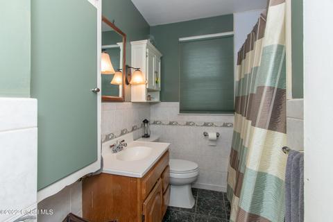 3252 Mcdonald Ave, Schenectady, NY 12304 photo 18