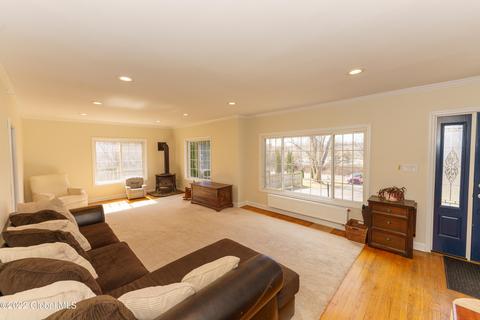 27 Werner Rd, Halfmoon, NY 12065 photo 4