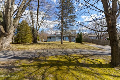 27 Werner Rd, Halfmoon, NY 12065 photo 1
