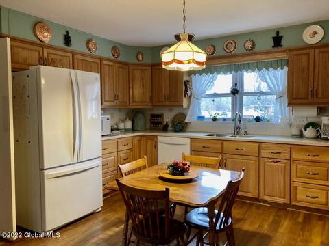 555 West St, Argyle, NY 12809 photo 4