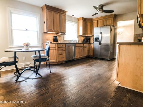 125 E Poplar Dr, Delmar, NY 12054 photo 12