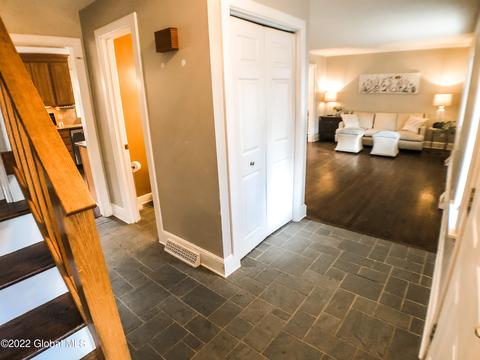 125 E Poplar Dr, Delmar, NY 12054 photo 5